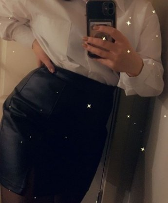 Сладкая и страстная красотка приглашает в гости состоятельного мужчину для незабываемых встреч. Готова выполнить все твои желания! 12908, 21 год